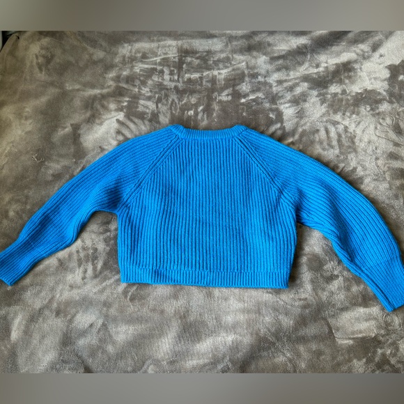 Zara knit long sleeve shirt/sweater - Picture 3 of 3
